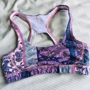 XS Colorful Sports Bra